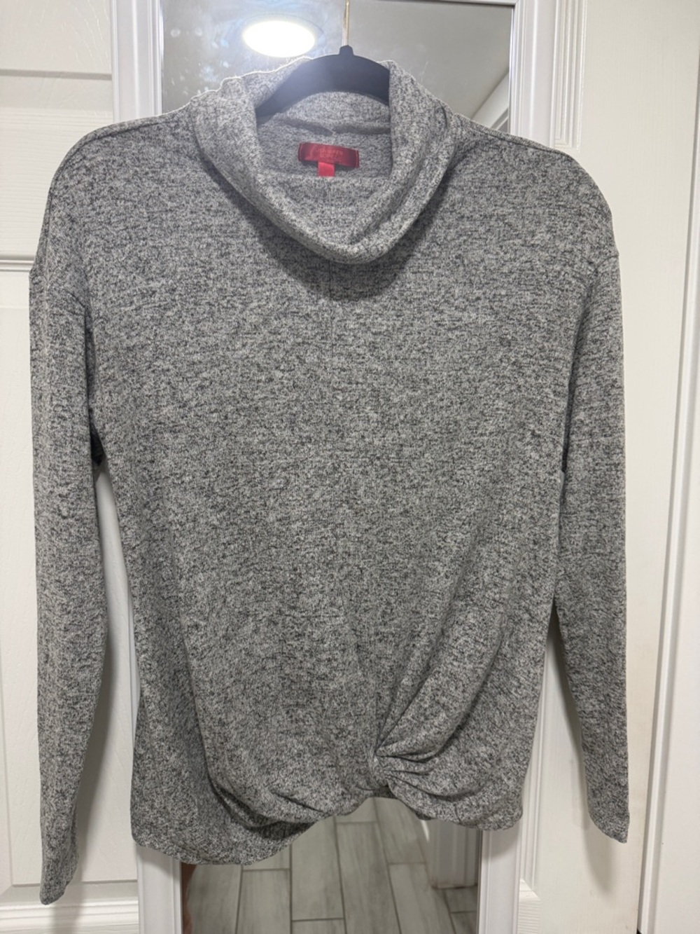 Jennifer Lopez Gray Cowl-Neck Twist-Hem Sweater